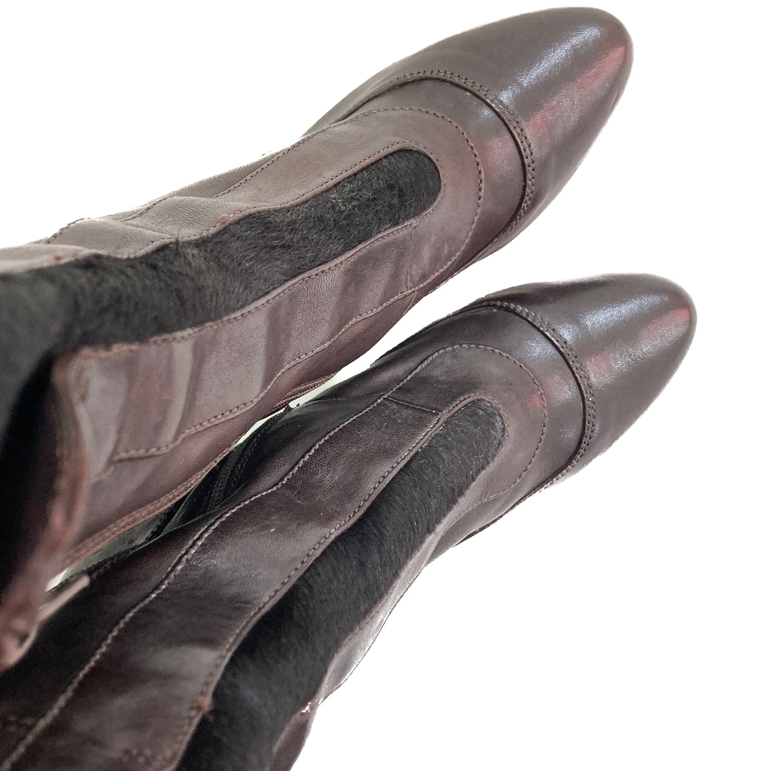 MOKA-tronchetto-vista-punta-sopra-paio-nappa-e-cavallino-testa-di-moro