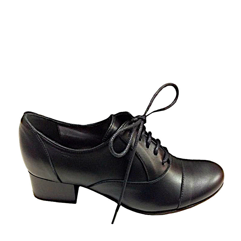 CARMELA-francesina-con-tacco-vista-laterale-singola-nappa-nera