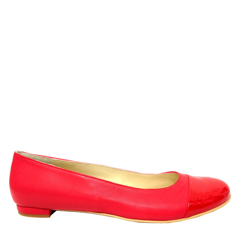 ANNETTE-ballerina-vista-laterale-singola-nappa-vernice-rossa