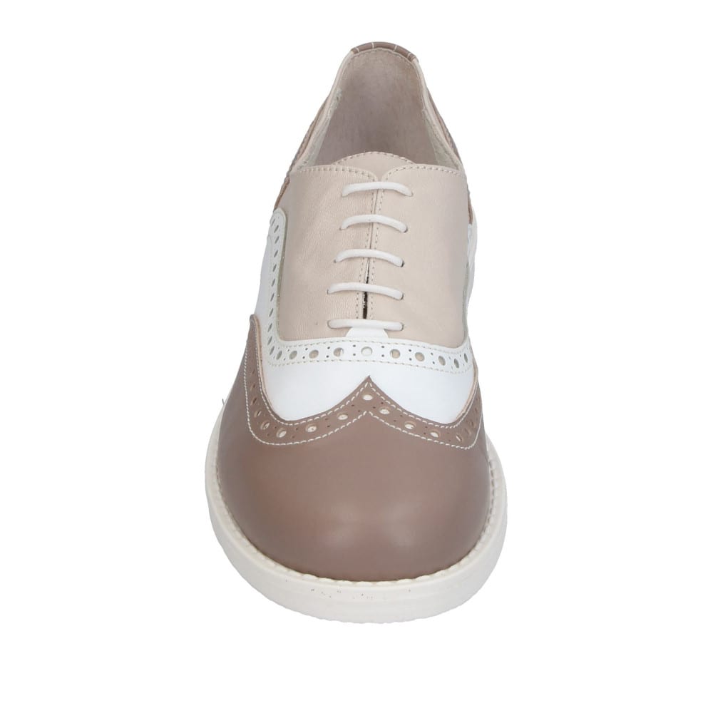 LAUREAT-francesina-vista-punta-davanti-nappa-ghiaccio-beige-tortora