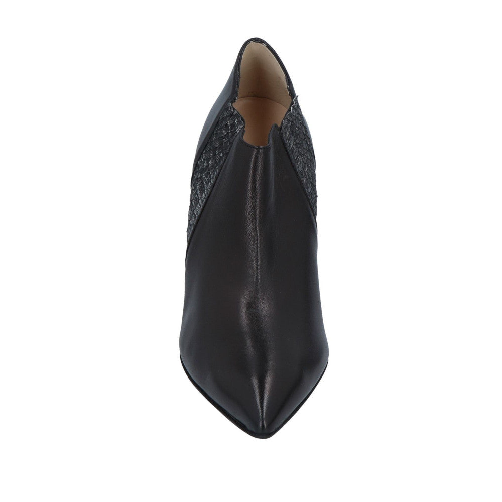 CHELA-stivaletto-giroforma-vista-punta-nappa-nero-cdf
