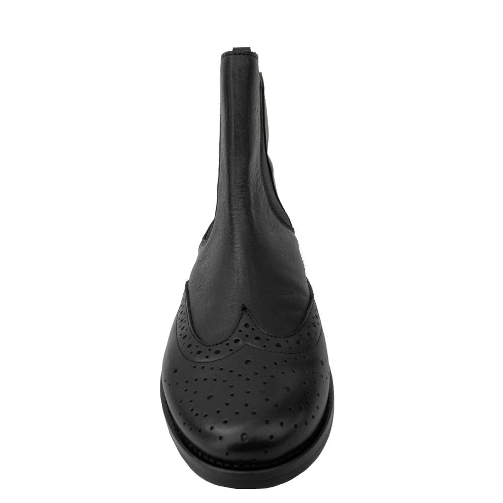 AMPARO-beatles-vista-punta-davanti-vitello-nero-bucature