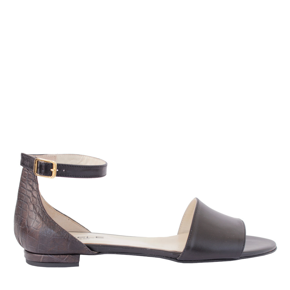 BENEDICTE-sandalo-basso-vista-laterale-singolo-nappa-nera-cocco-bronzo