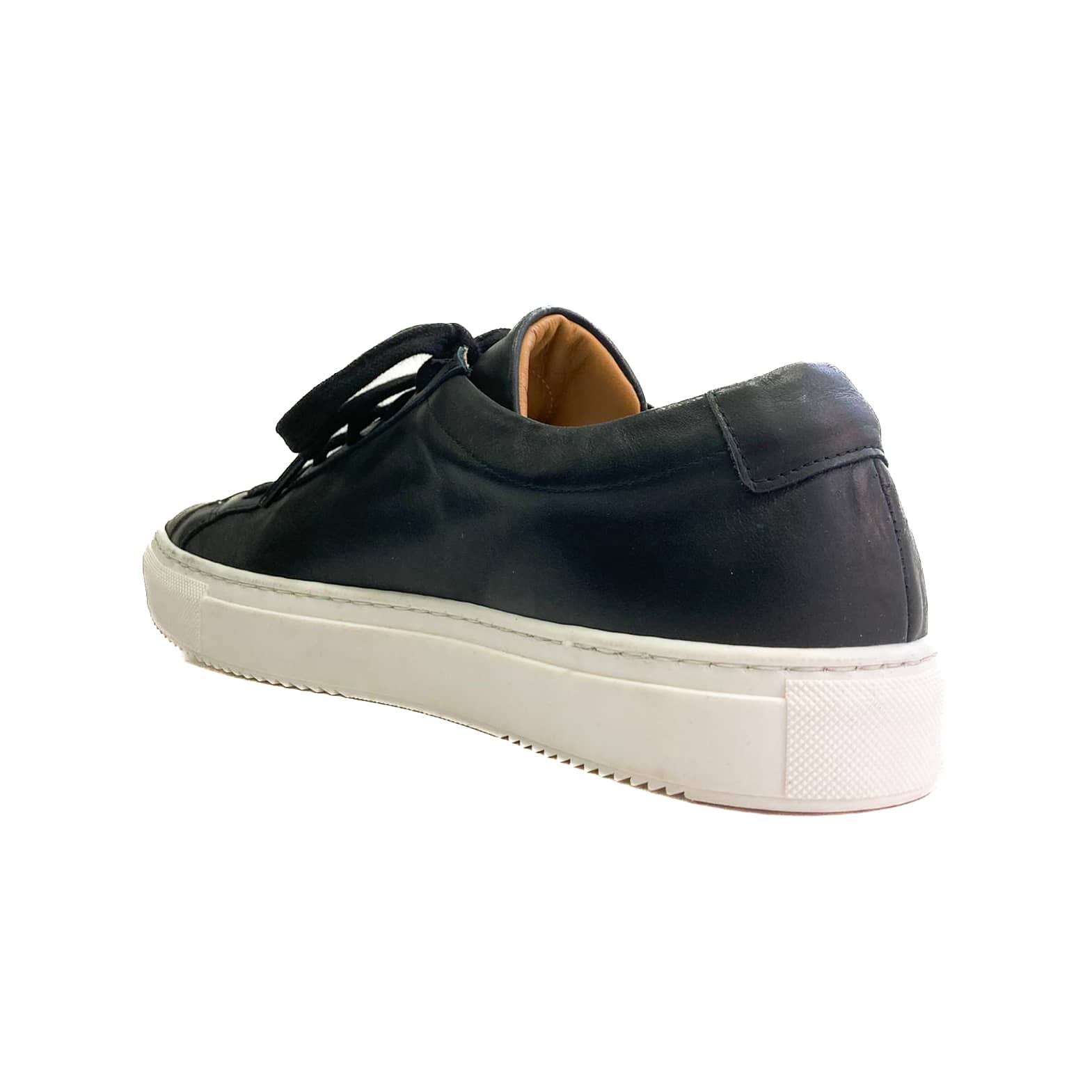 CLEA-vitello-nero-pelle-vista-tallone-singola-vitello-nero