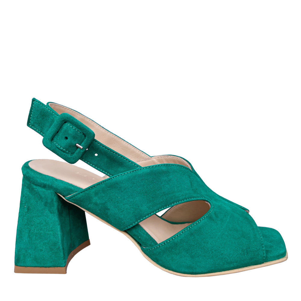 NINA-sandalo-vista-laterale-singola-camoscio-smeraldo