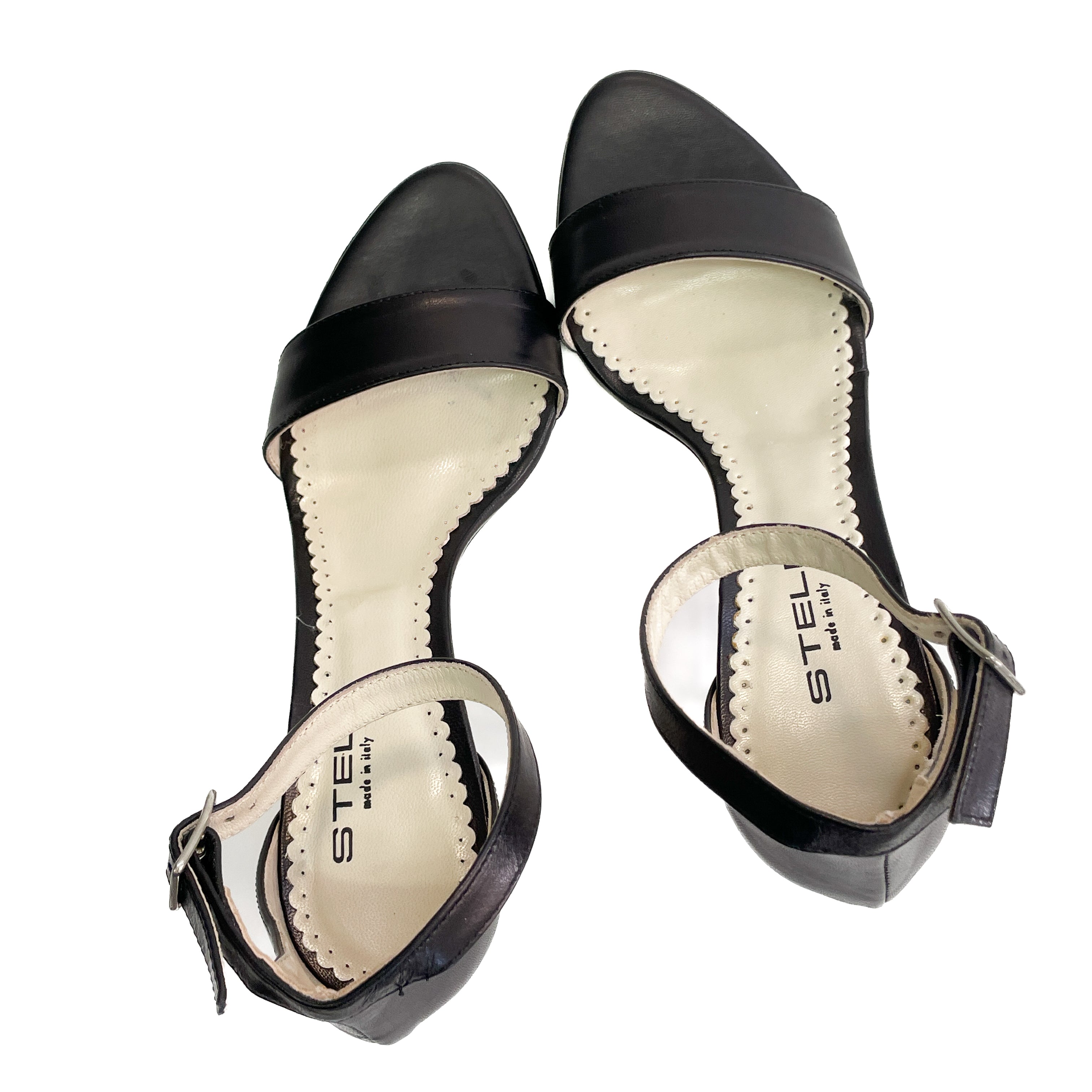 Alexane Made in Italy women's sandals by STELE CALZATURIFICIO black leather ankle strap design