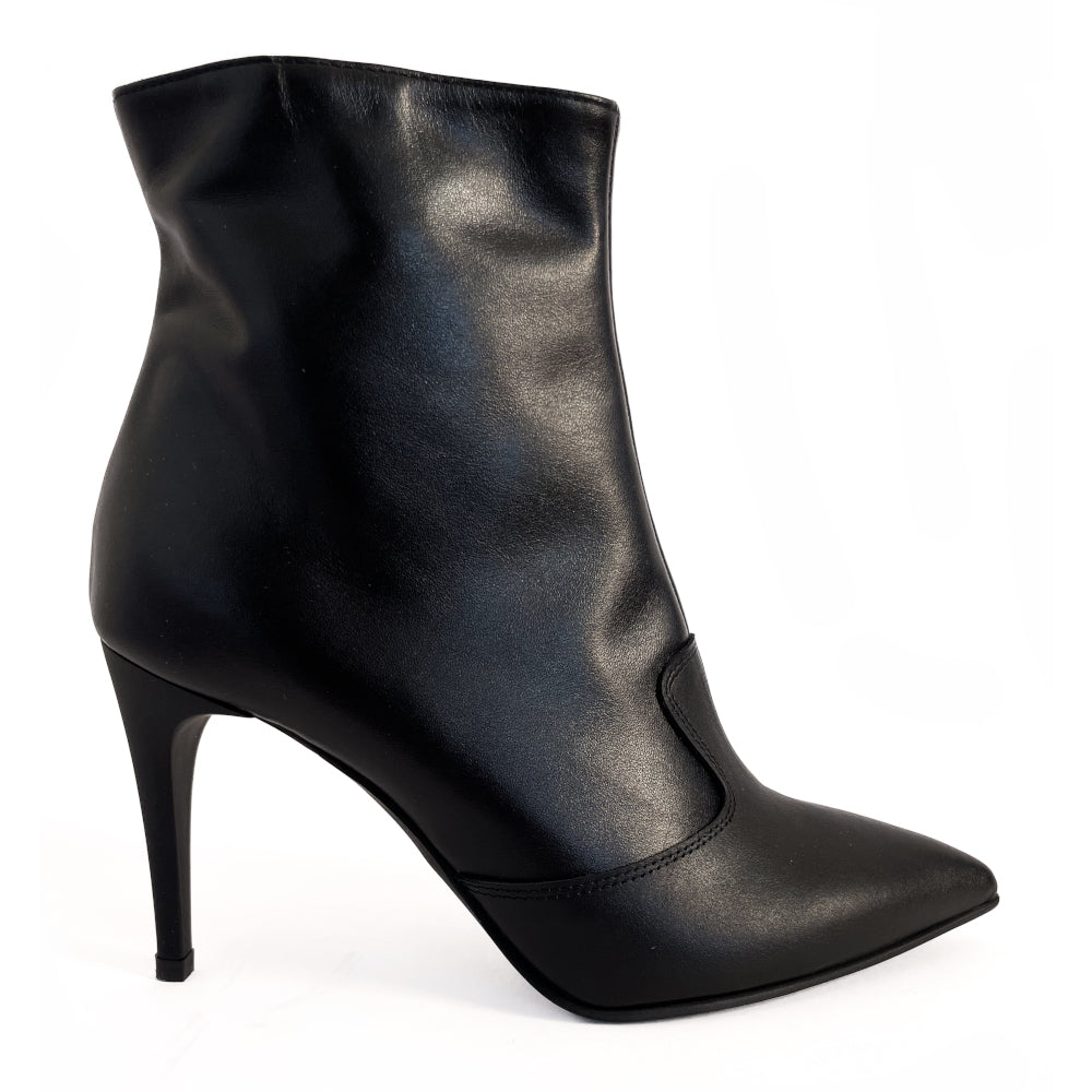 YASMINE-stivaletto-tronchetto-vista-laterale-vitello-nero