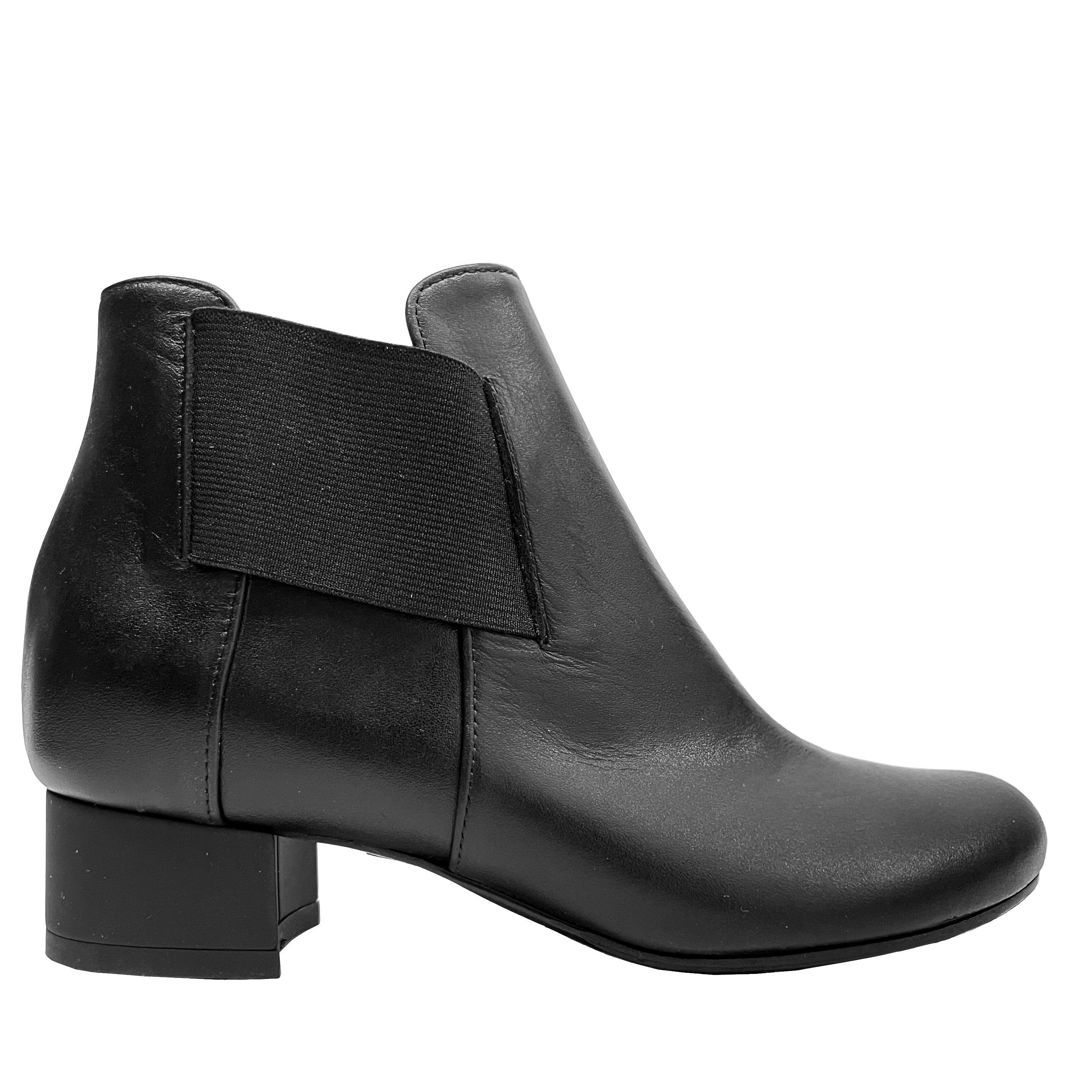Tallinn-stivaletto-vista-laterale-singolo-vitello-nero