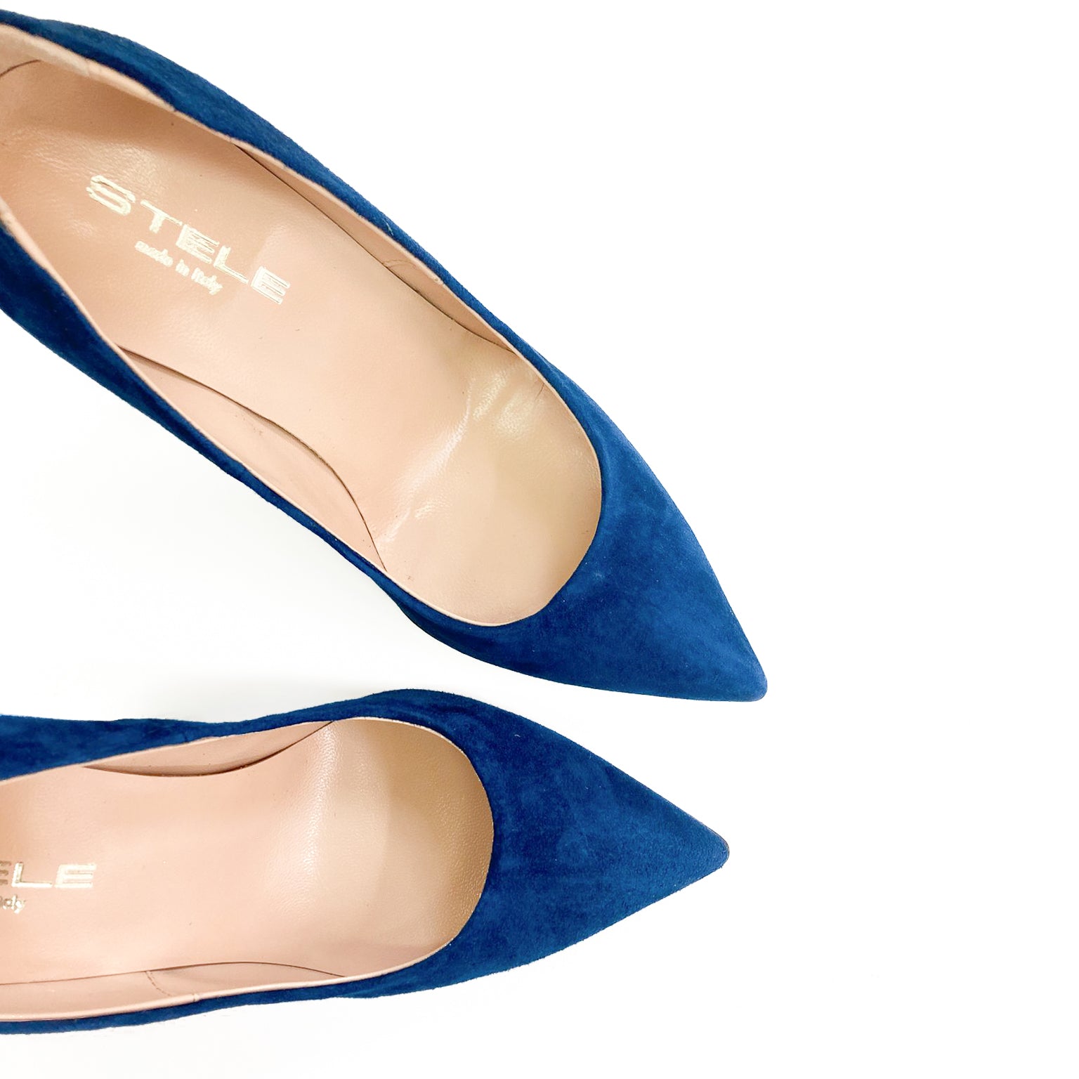 LETY-decollete-vista-punta-sopra-paio-lontano-camoscio-zaffiro