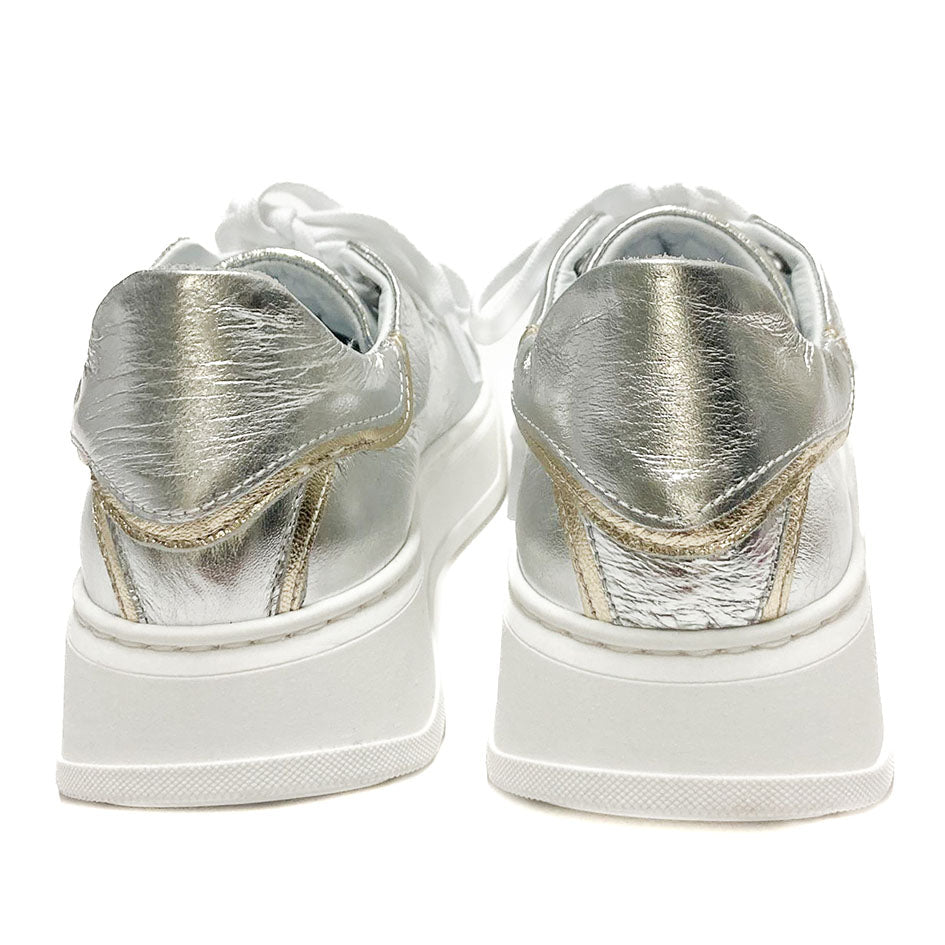 VALERIE-sneakers-vista-tallone-laminato-argento-laminato-platino