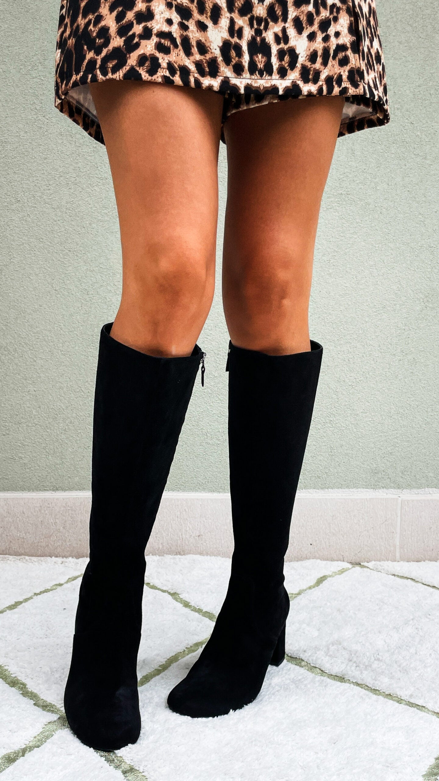 MONACO-stivale-vista-indossato-punta-paio-camoscio-nero-tacco-7,5