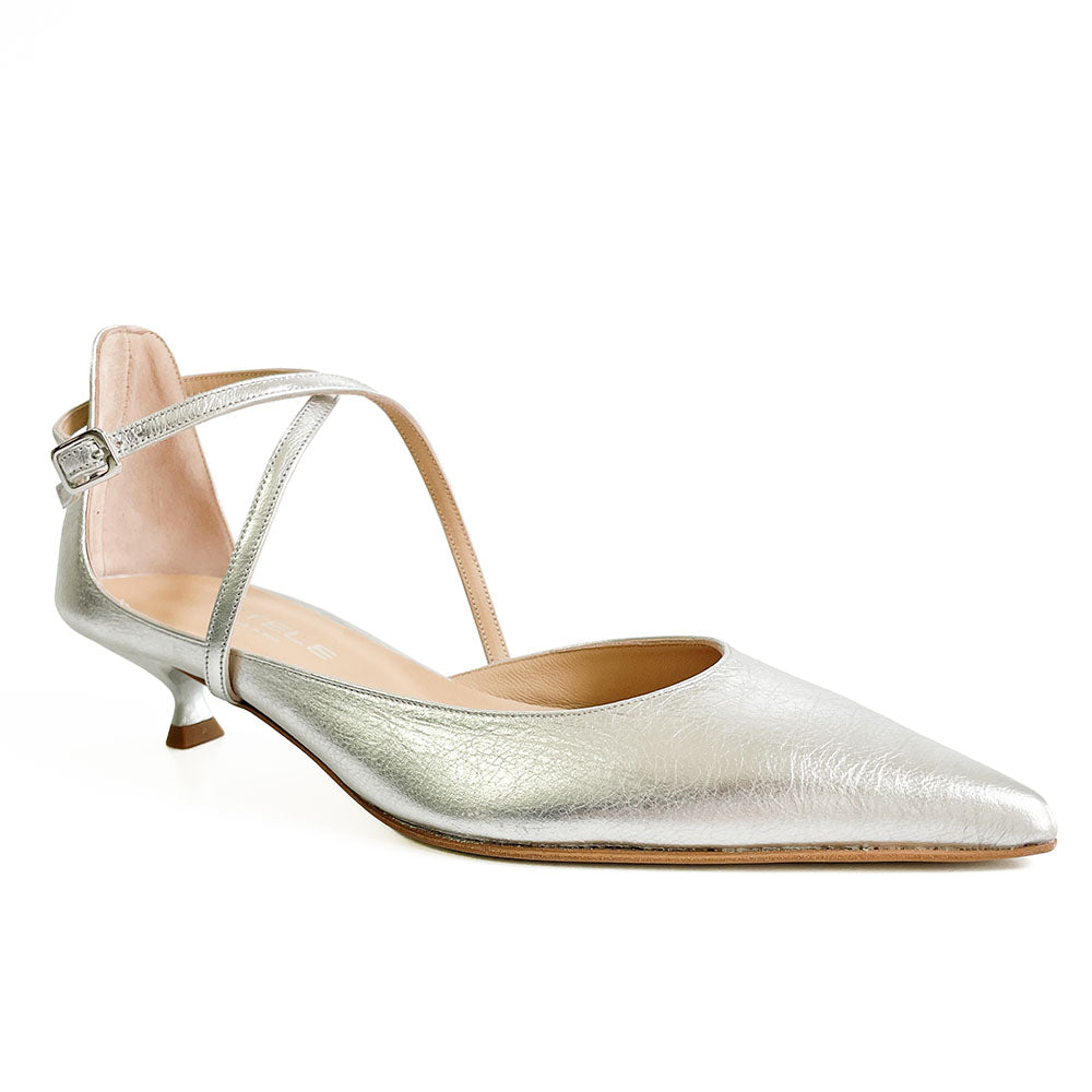 TOLOSA-slingback-vista-punta-nappa-laminata-argento