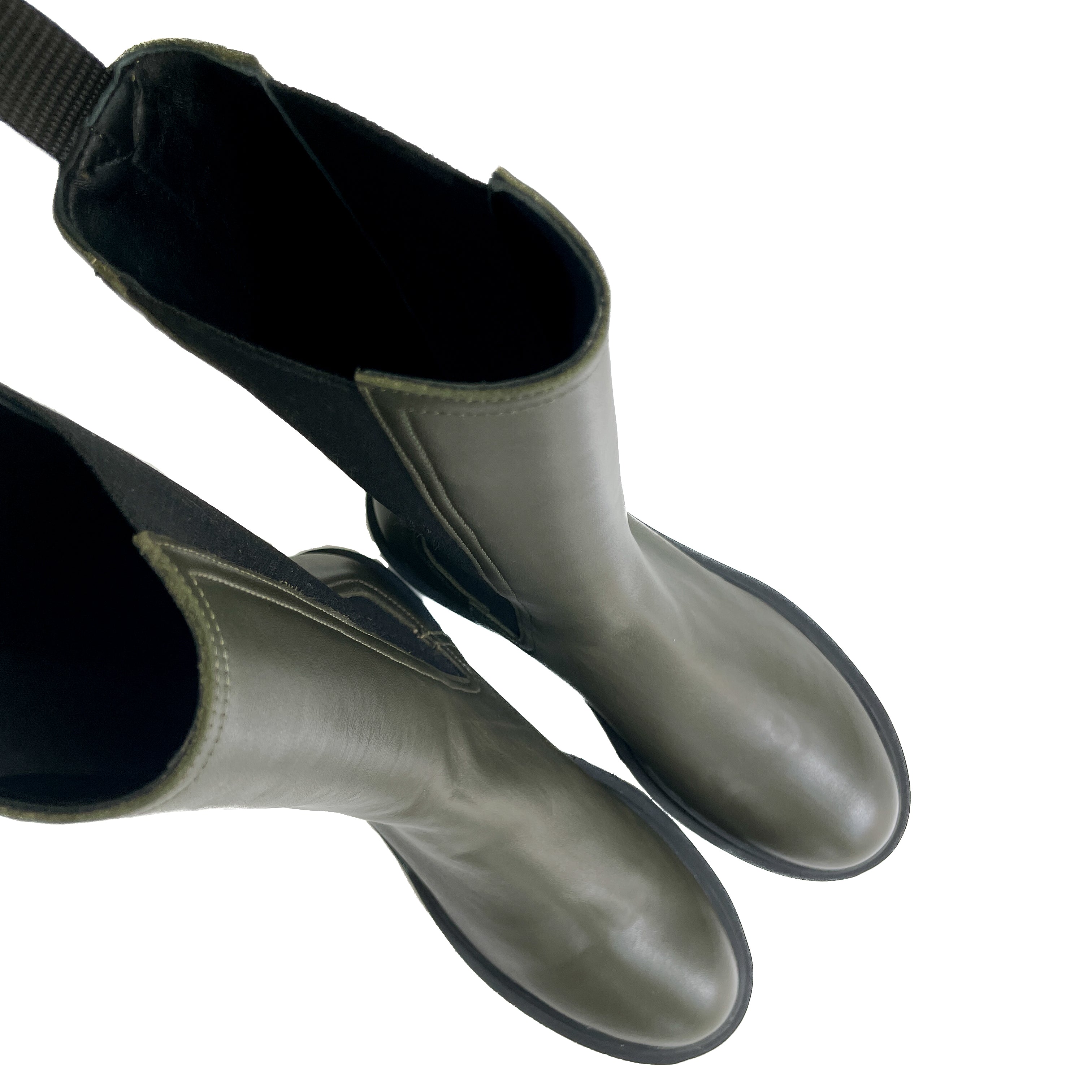 FIASTRA-beatles-vista-sopra-paio-vitello-militare-scarpa-in-pelle-nera-suola-carrarmato-elastici-laterali