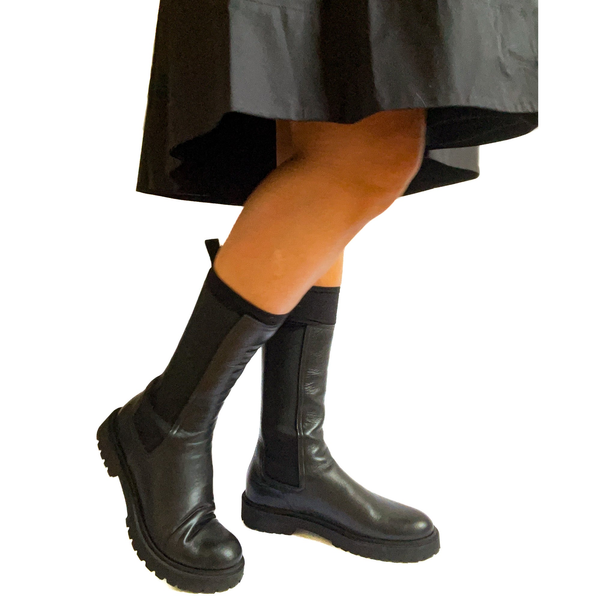 FIASTRA-beatles-vista-indossato-punta-lato-vitello-nero