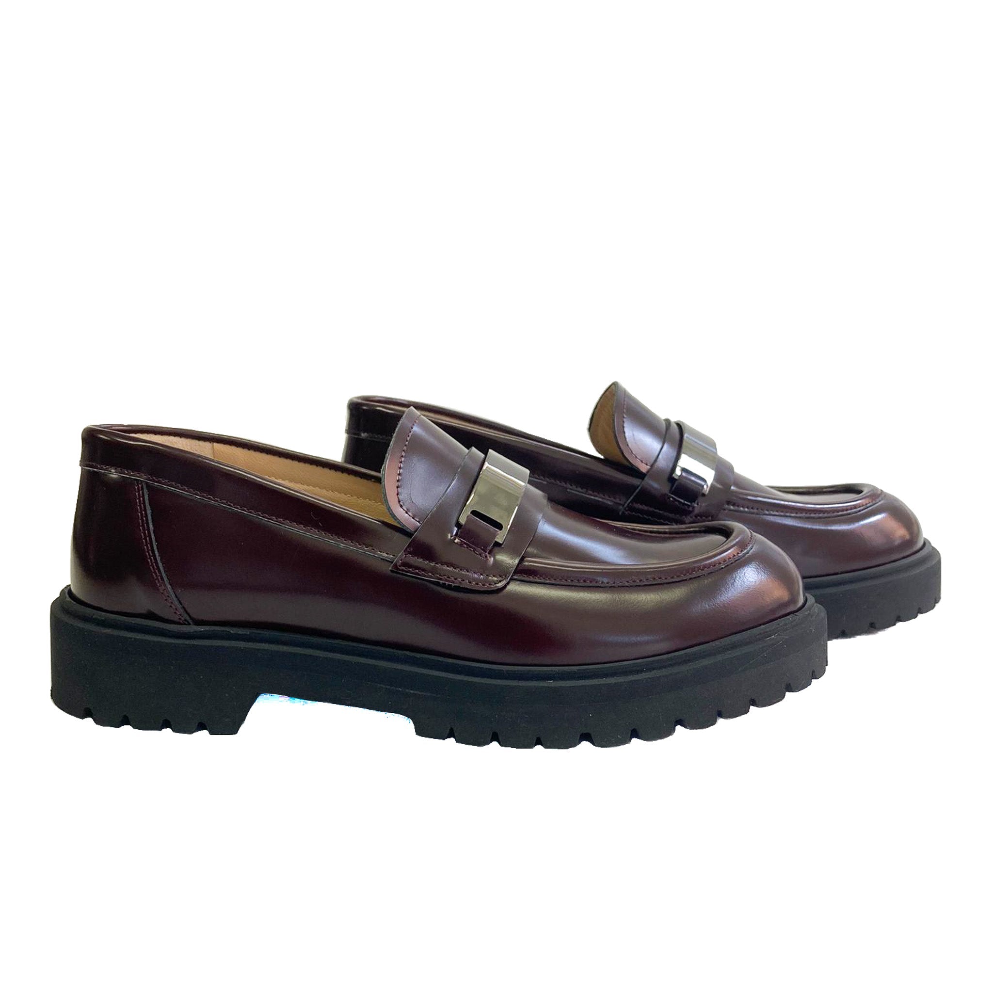 GROTTAMMARE-mocassino-vista-laterale-paio-vitello-abrasivato-bordeaux