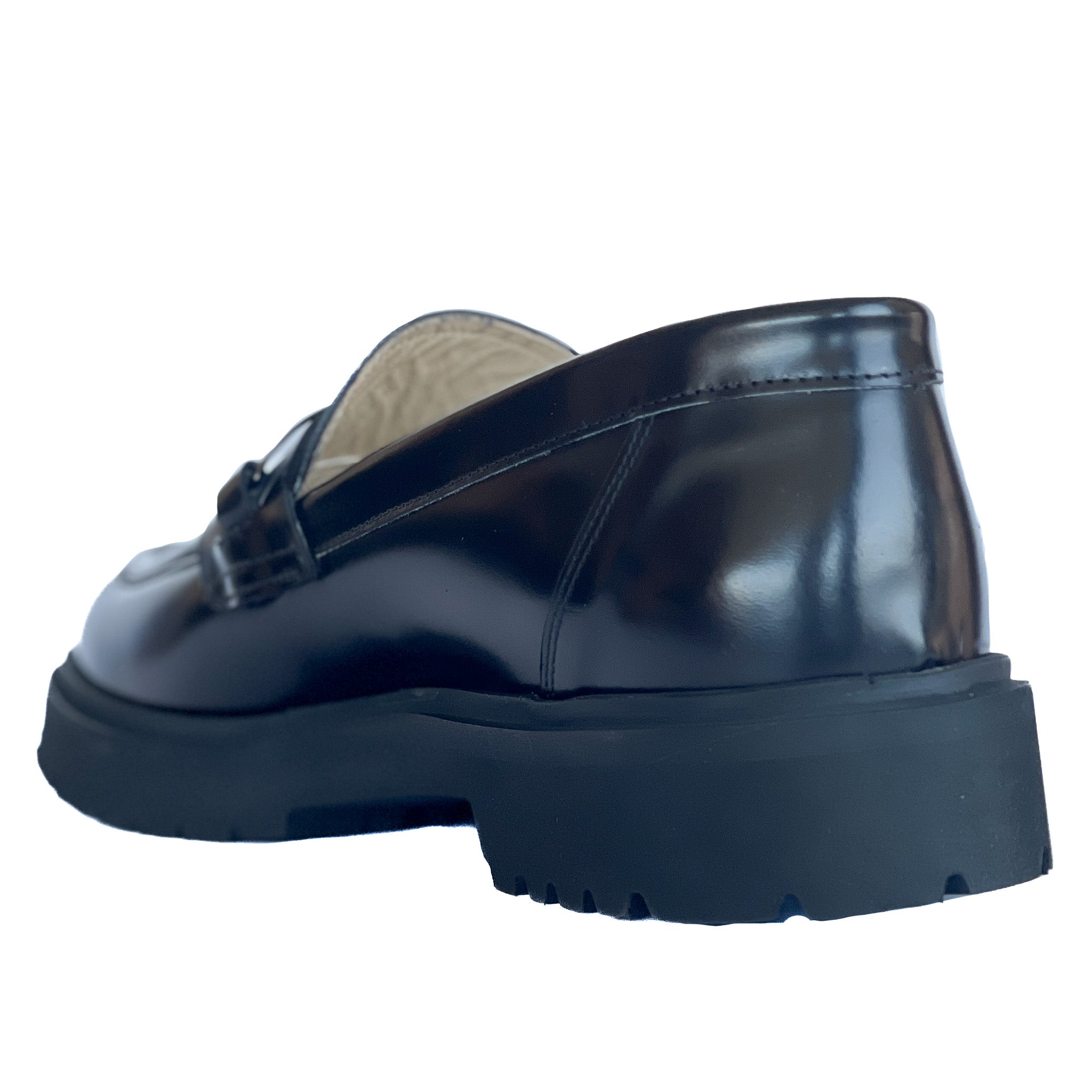 GROTTAMMARE-mocassino-vista-tallone-vitello-abrasivato-nero-accessorio-cdf