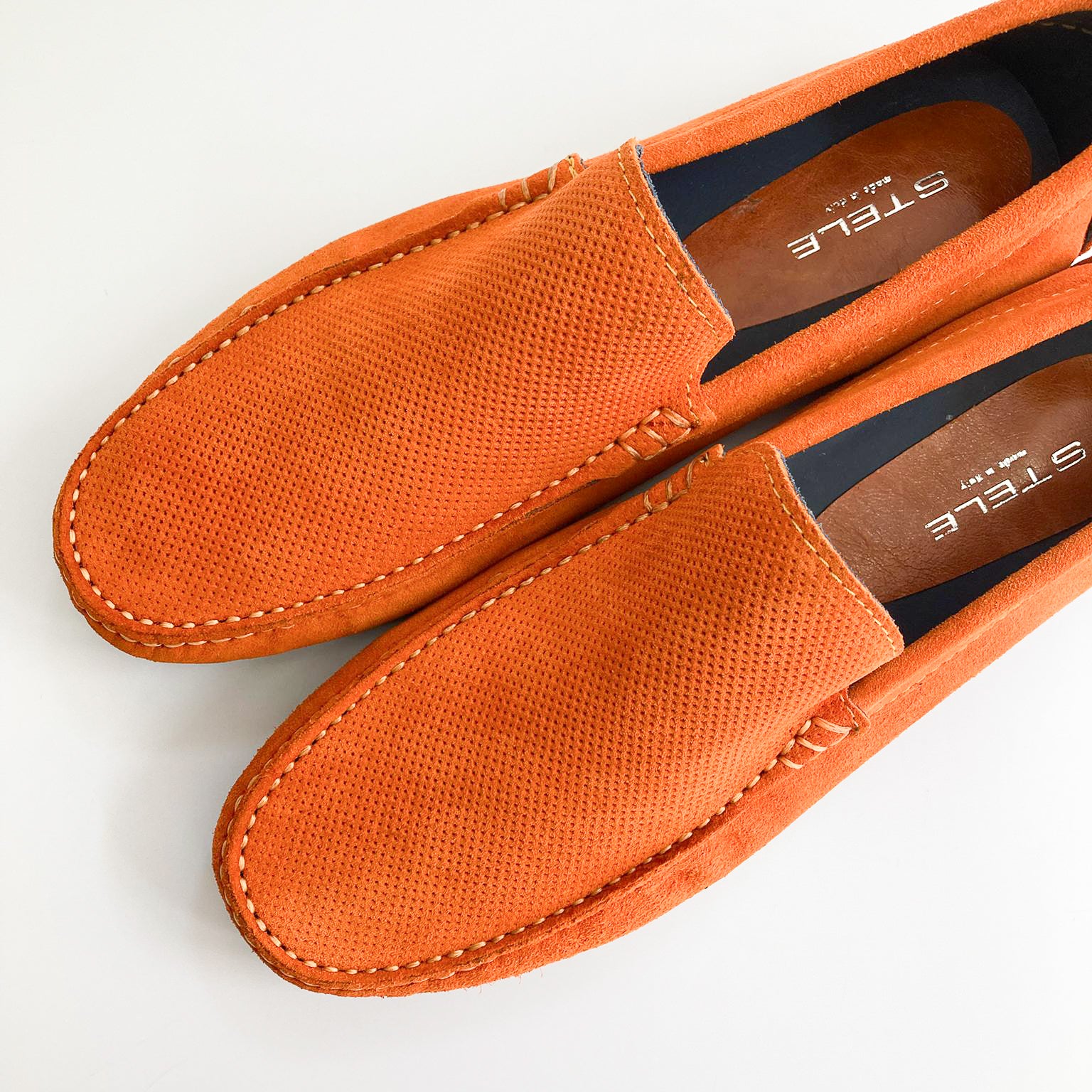LEYLA-mocassini-vista-punta-sopra-terza-camoscio-arancione
