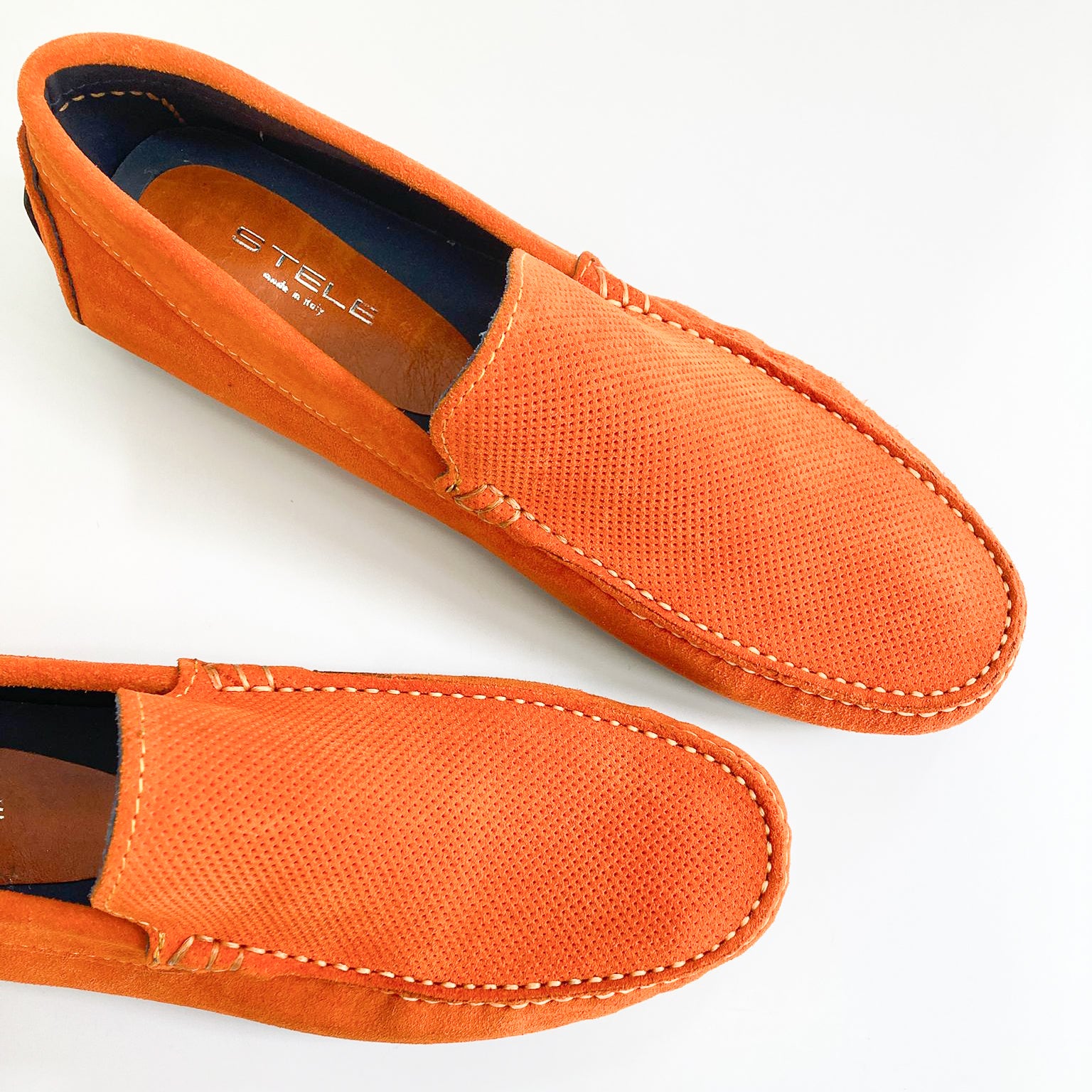 LEYLA-mocassini-vista-punta-sopra-quarta-camoscio-arancione