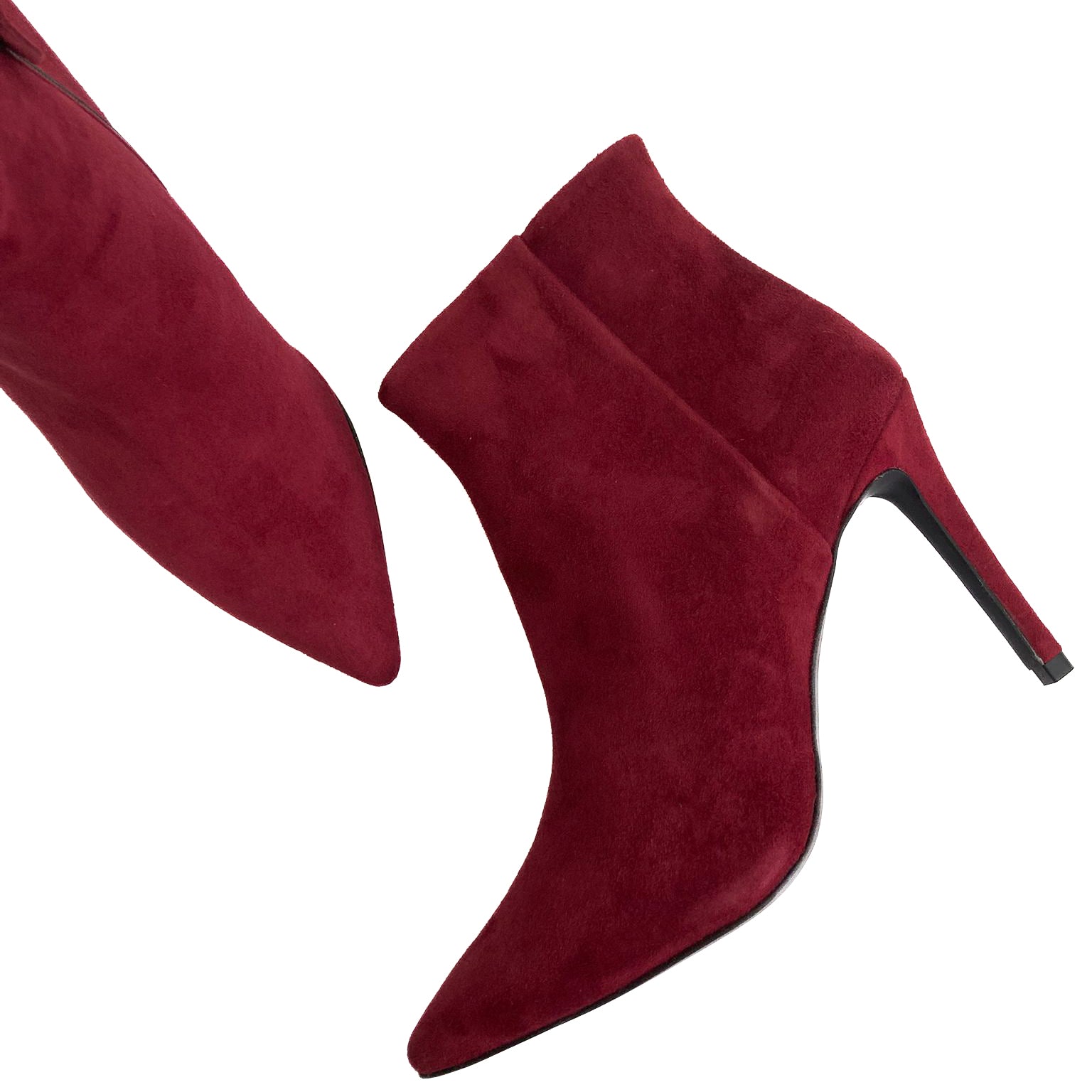 CLOE-tronchetto-stivaletto-vista-laterale-e-punta-sopra-camoscio-rubino