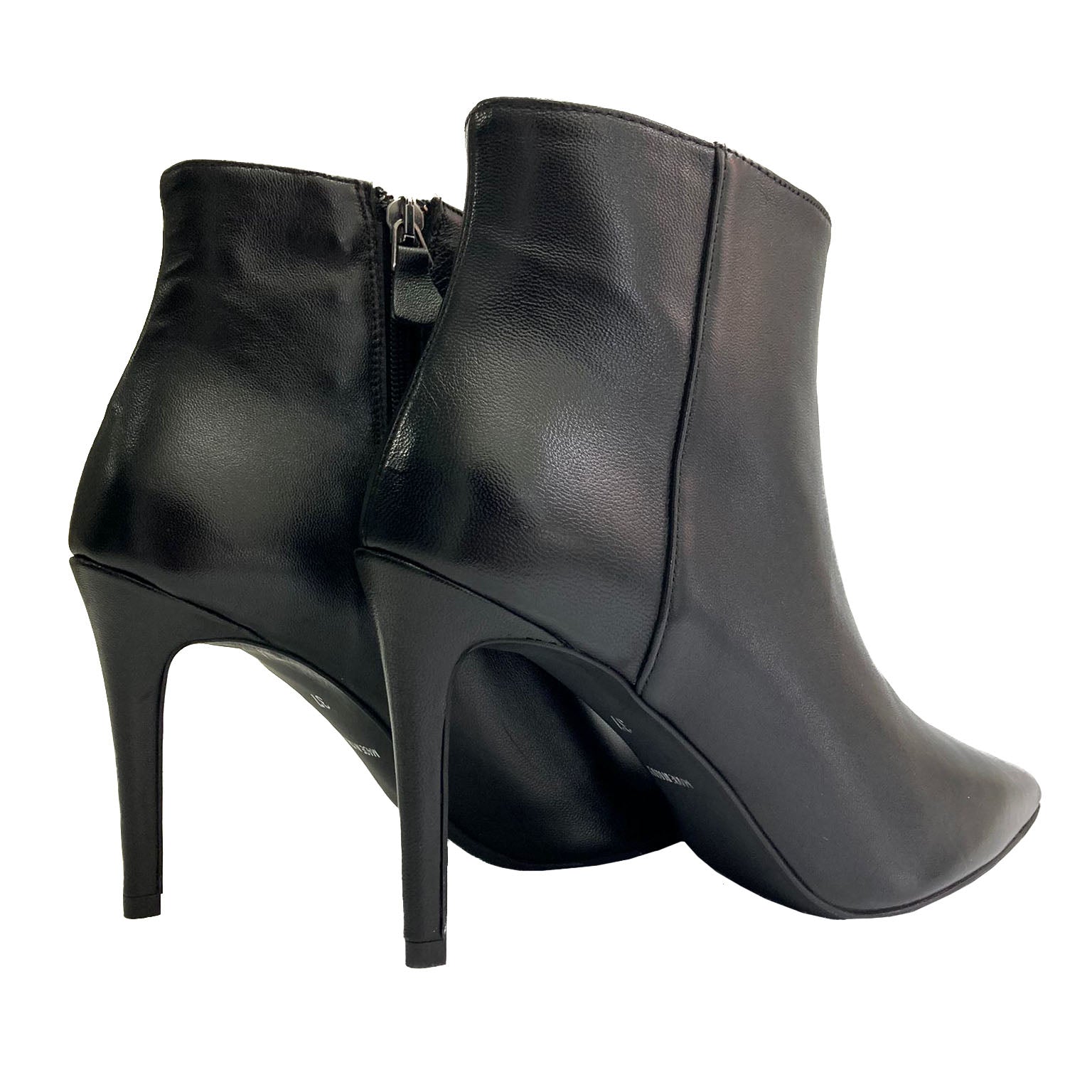 CLOE-tronchetto-stivaletto-vista-tallone-paio-nappa-nera