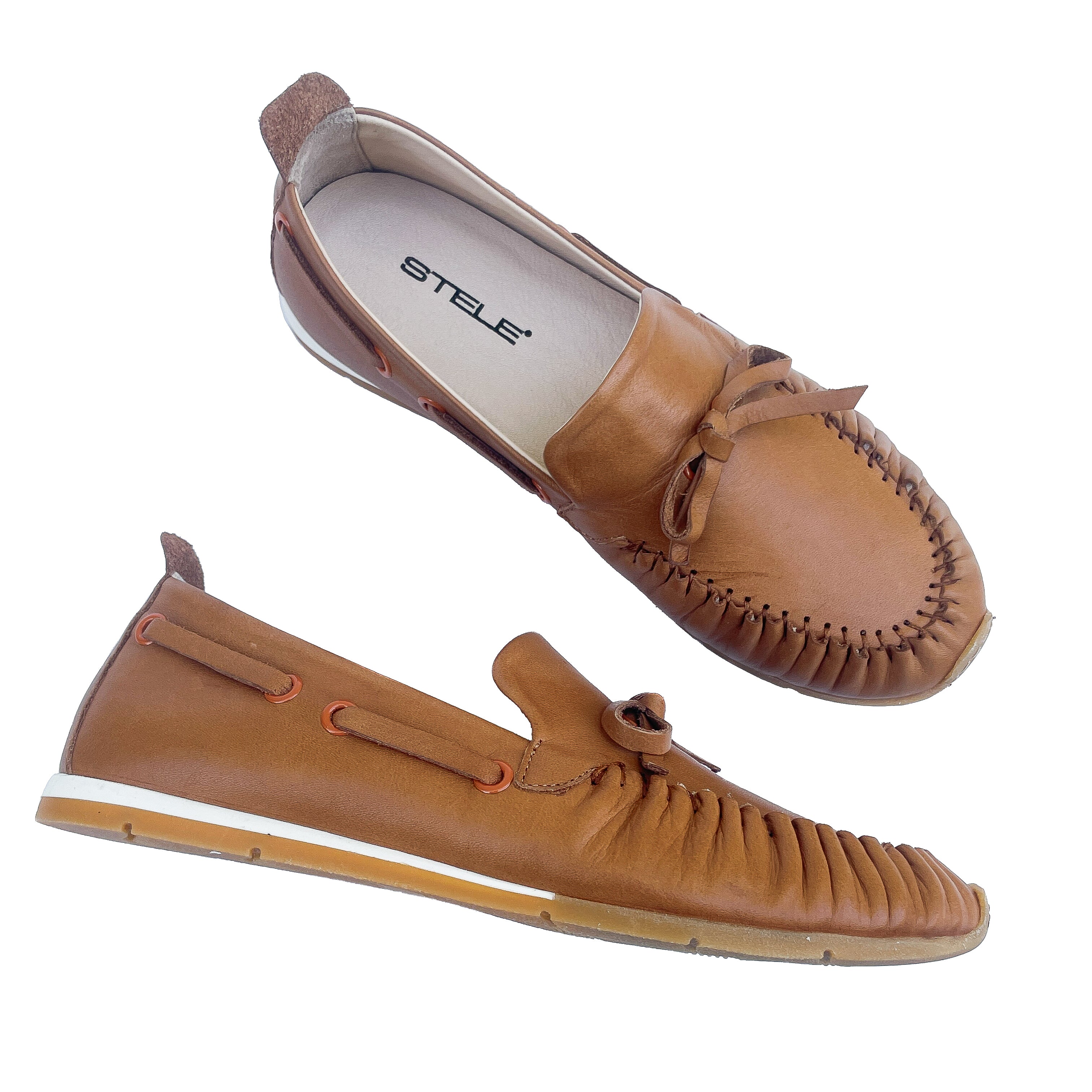 LOLITA-scarpa-da-barca-vista-punta-e-laterale-sopra-paio-nappa-cuoio