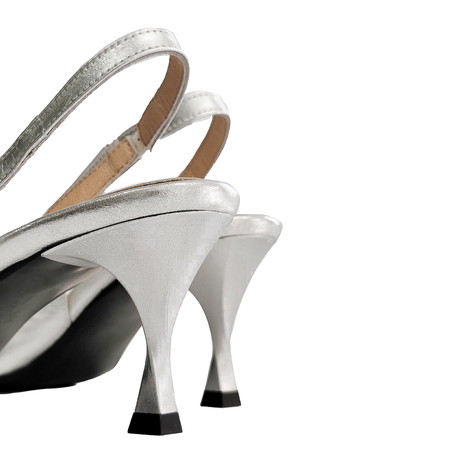 AGOSTINA-slingback-chanel-vista-dettaglio-tacco-paio-laminato-platino