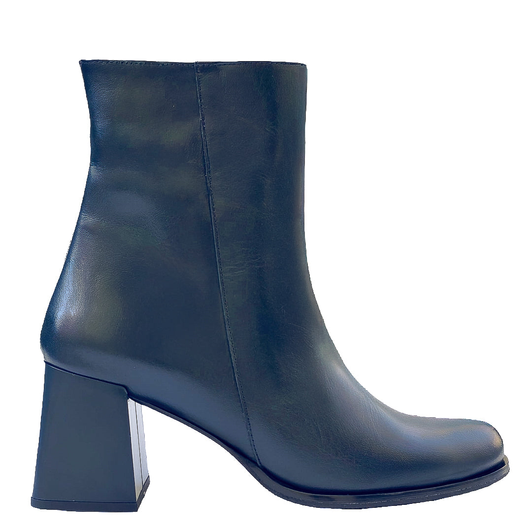 Orvieto Vitello Blu Navy