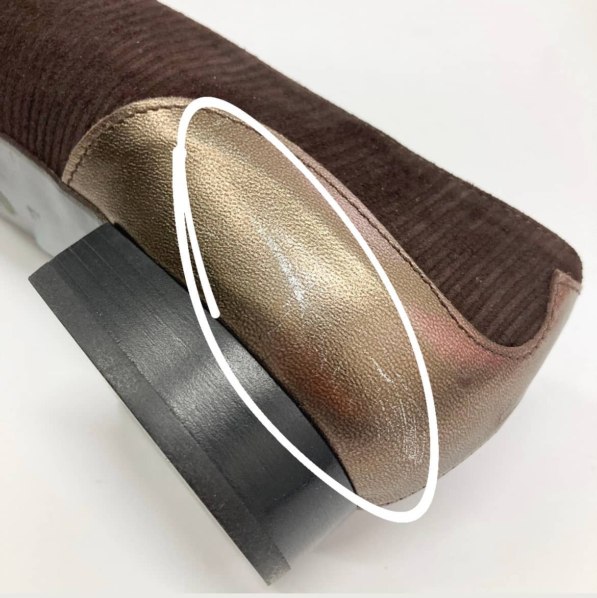 GERALDINE-ballerina-vista-difetto-tallone-singola-laminato-bronzo-camoscio-marrone