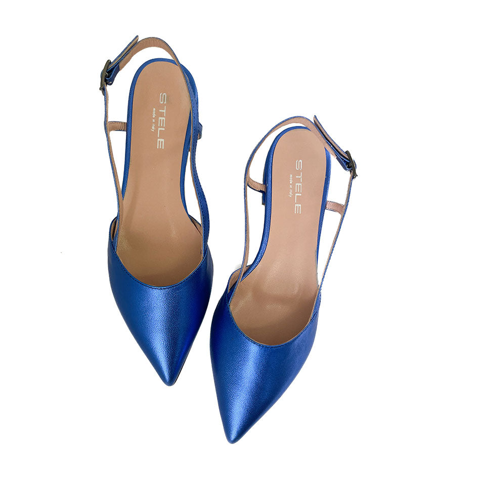 AMARILLIS-slingback-chanel-vista-punta-sopra-laminato-bluette