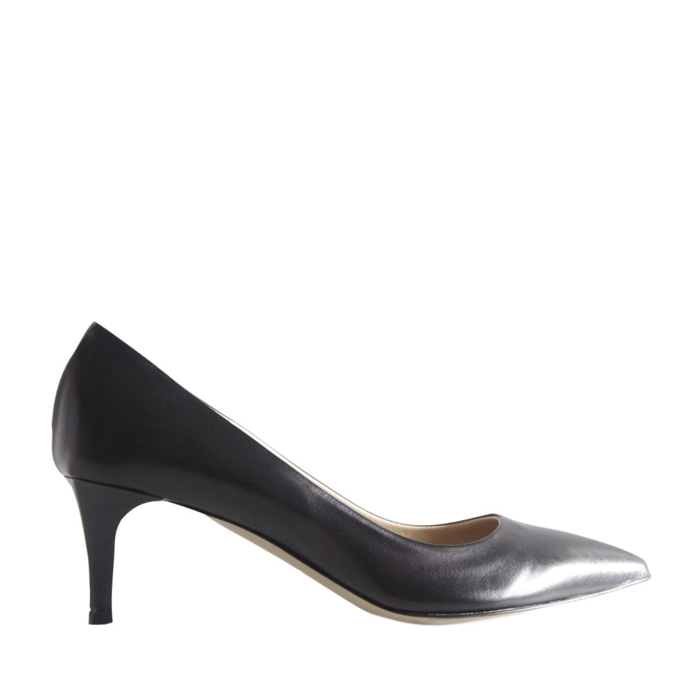 Anna decolte tacco 5 cm in pelle nera vista laterale Anna decolte pelle artigianale made in italy