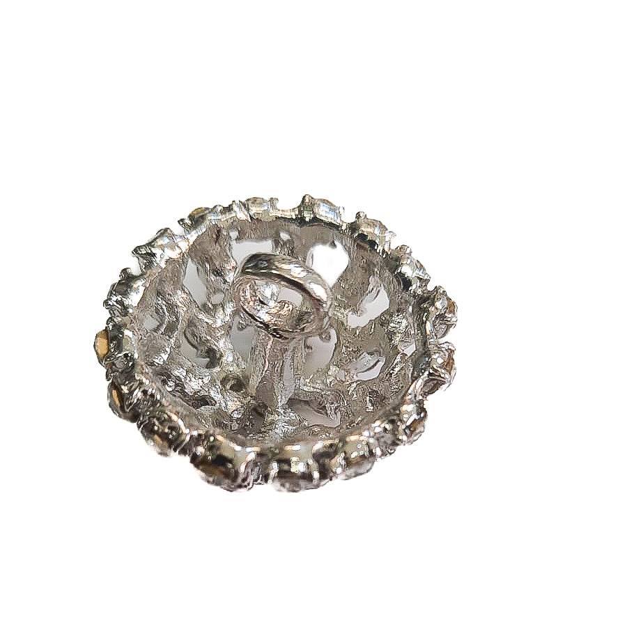 BOTTONE-STRASS-G-accessori-vista-dietro-passante-grandi-piccoli-metallo-argento