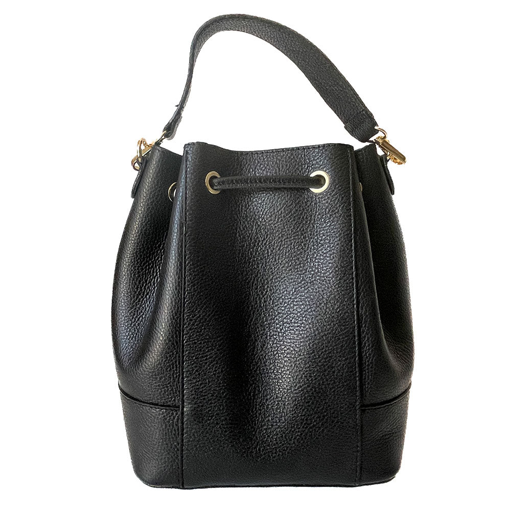 CAMELIA-BAG-borsa-secchiello-vista-posteriore-vitello-nero