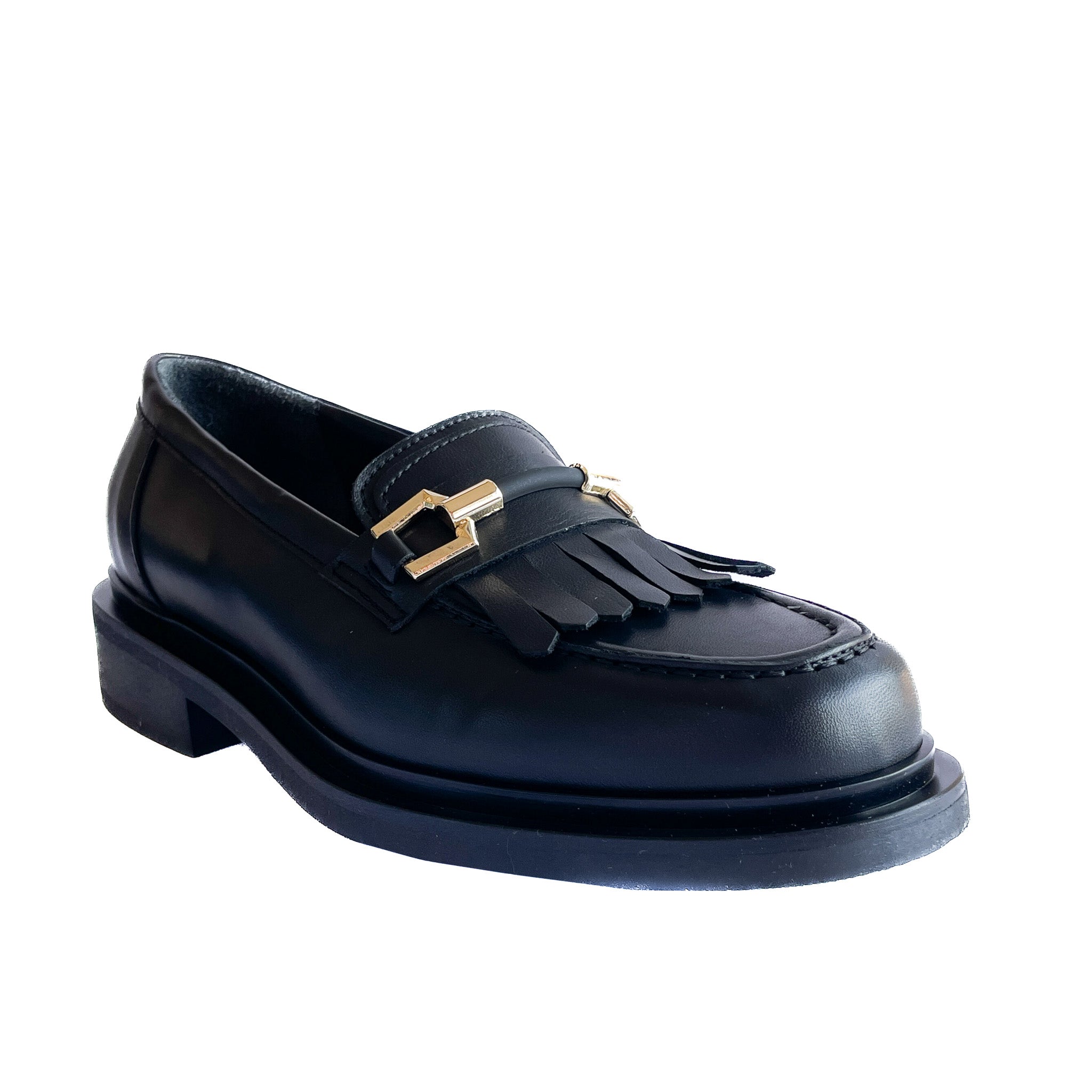 CAPRI-mocassino-vista-punta-vitello-nero-accessorio-oro