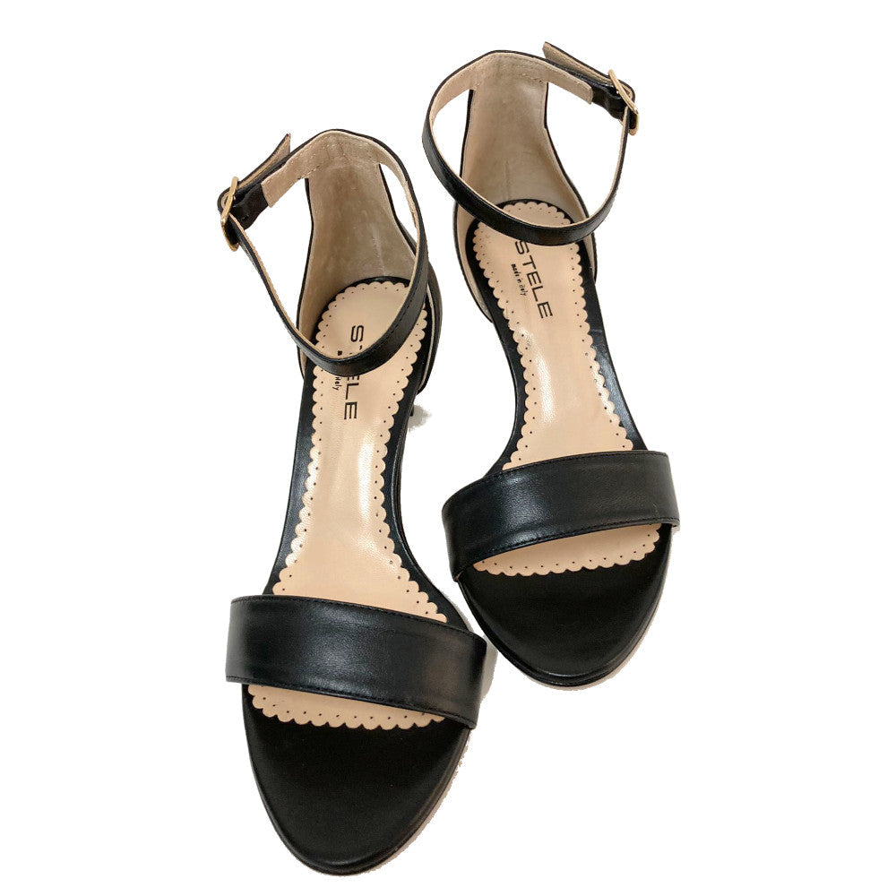 CAROLINE-sandalo-vista-punta-sopra-nappa-nera-tacco-5-cm