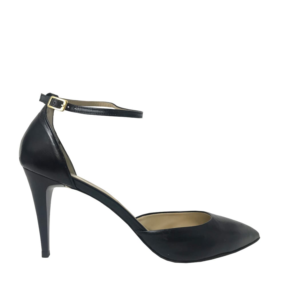 CLARE-punta-tallone-vista-laterale-singola-nappa-nera-numero-45