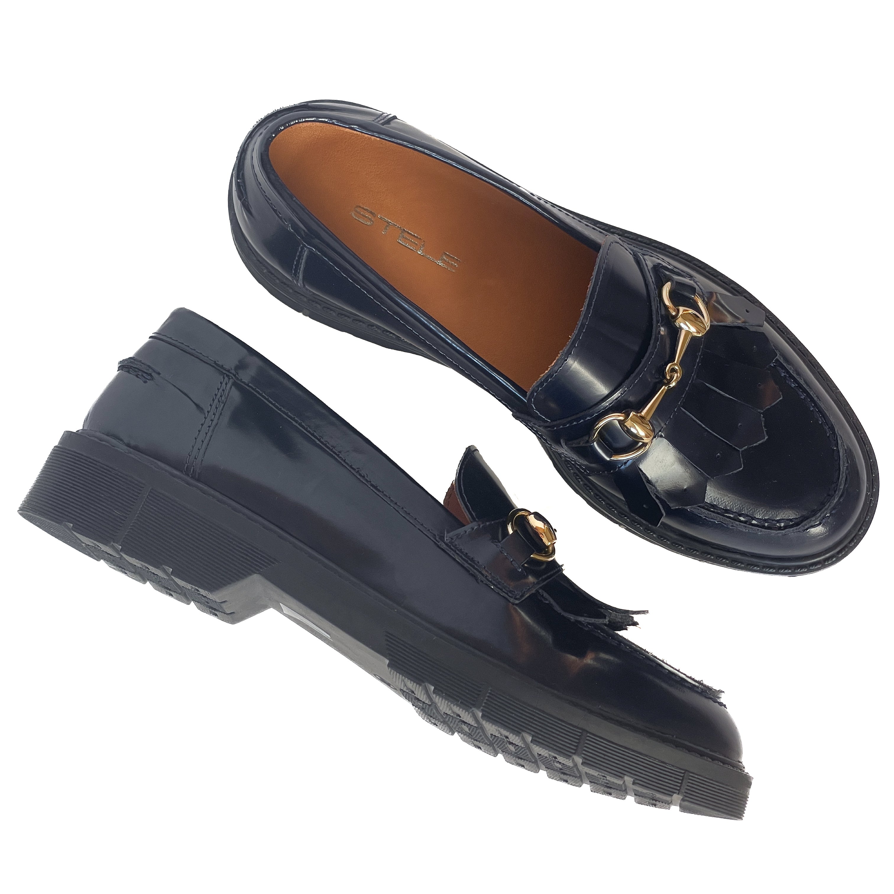 COLONIA-mocassini-vista-punta-e.laterale-sopra-paio-abrasivato-blu-navy-accessorio-oro