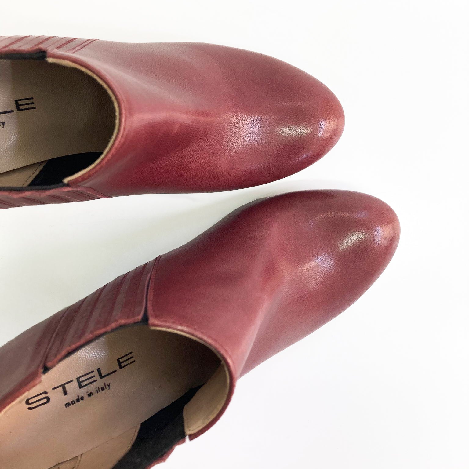 DULCINA-giroforma-stivaletto-vista-punta-paio-sopra-vitello-bordeaux