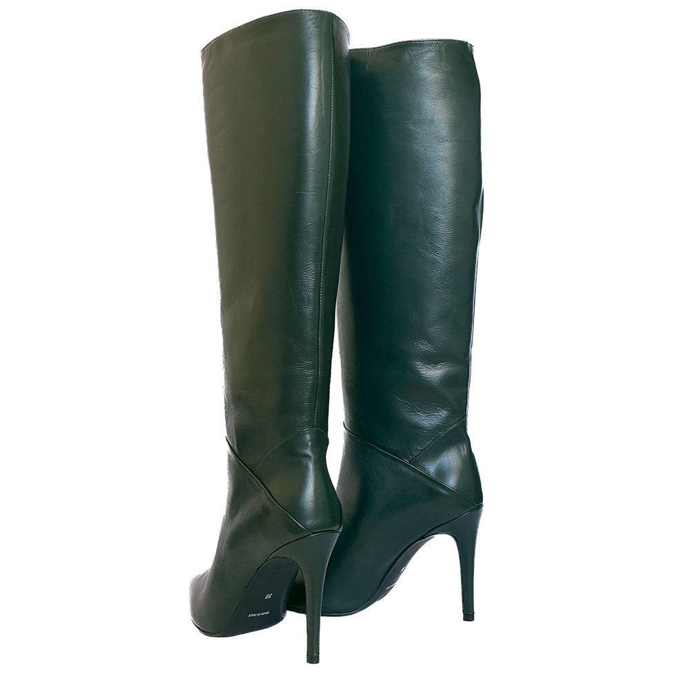 LAIA-stivale-vista-tallone-dietro--paio-vitello-verde-bottiglia