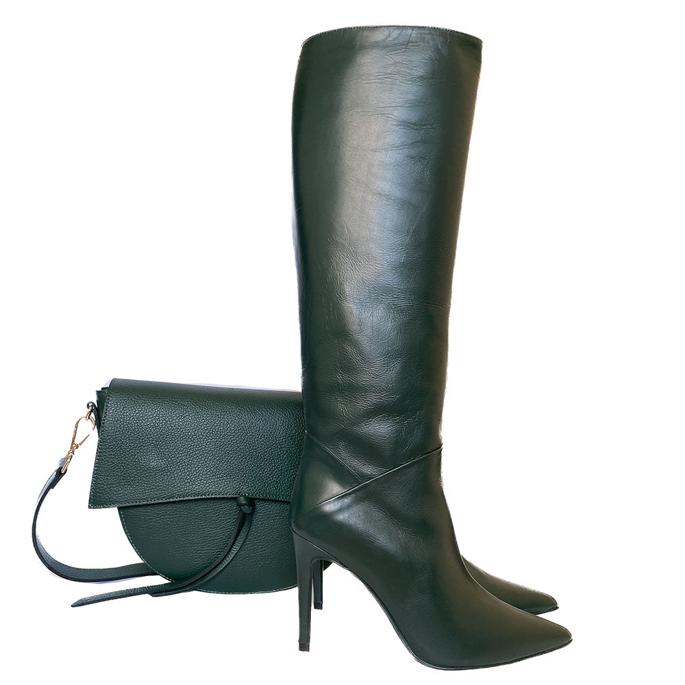 LAIA-stivale-vista-laterale-borsa-vitello-verde-bottiglia