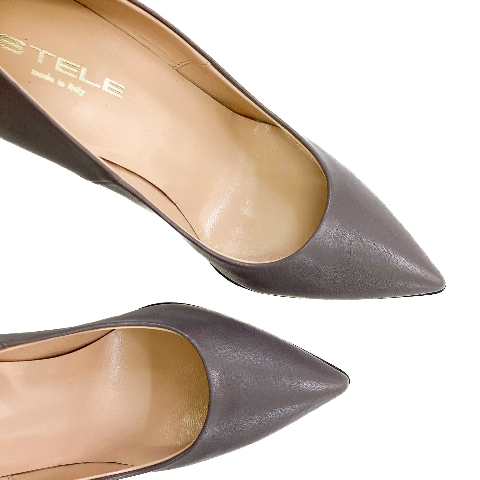 LETY-decollete-vista-punta-sopra-nappa-grigio-polvere-made-in-italy