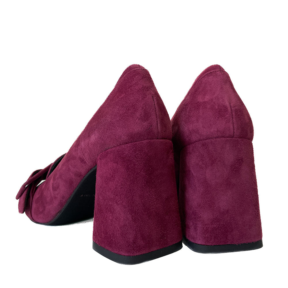 MADRID-mocassino-con-tacco-vista-tallone-paio-camoscio-amaranto