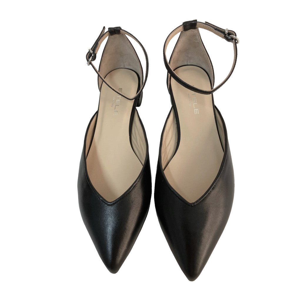 MARA-punta-tallone-ballerina-vista-punta-sopra-nappa-nera