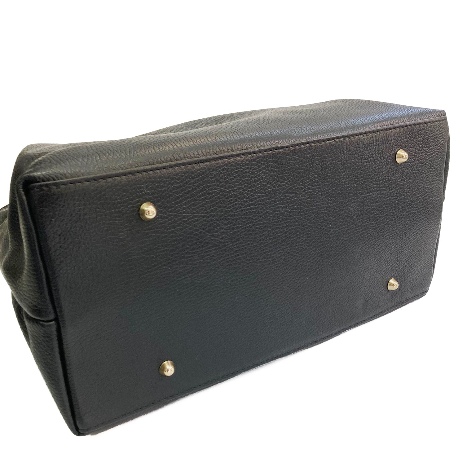 Maya-Bag-vitello-nero-da-sotto-pelle-con-due-tasconi-e-zip