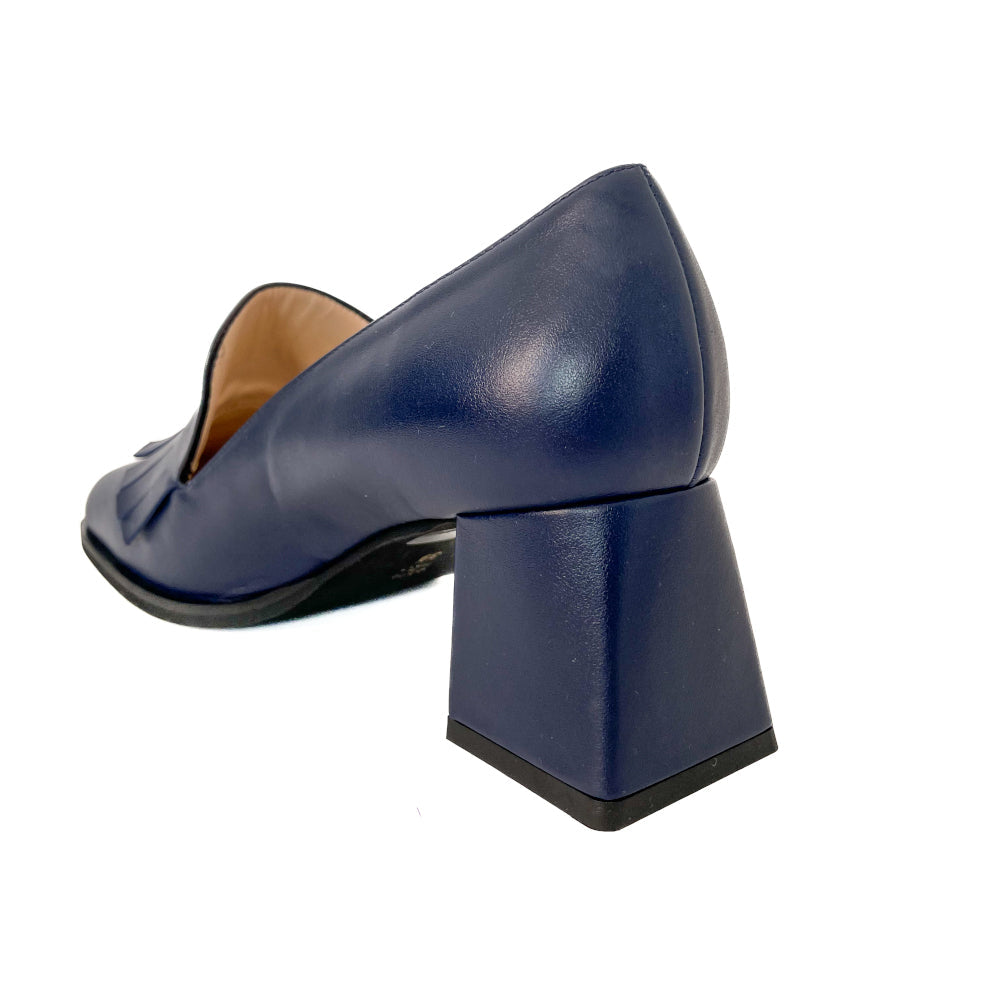 MICHELINE-mocassino-con-tacco-vista-tallone-vitello-blu
