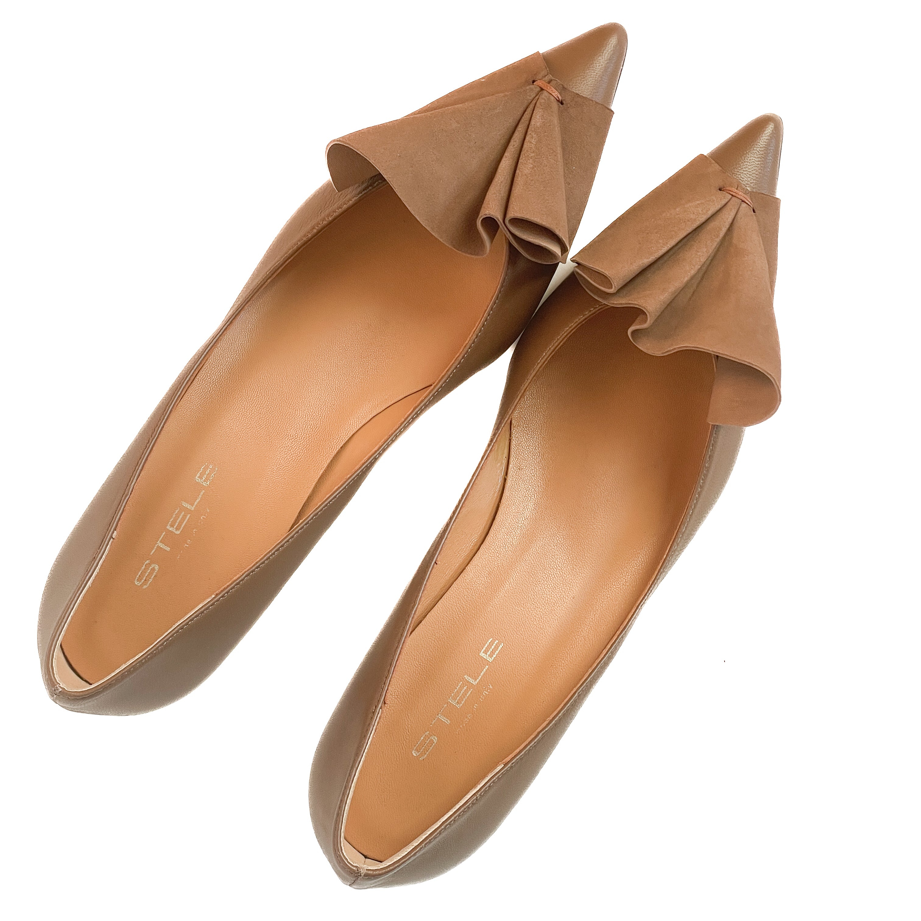 NOVATO-decollete-vista-punta-paio-sopra-nappa-e-camoscio-tortora