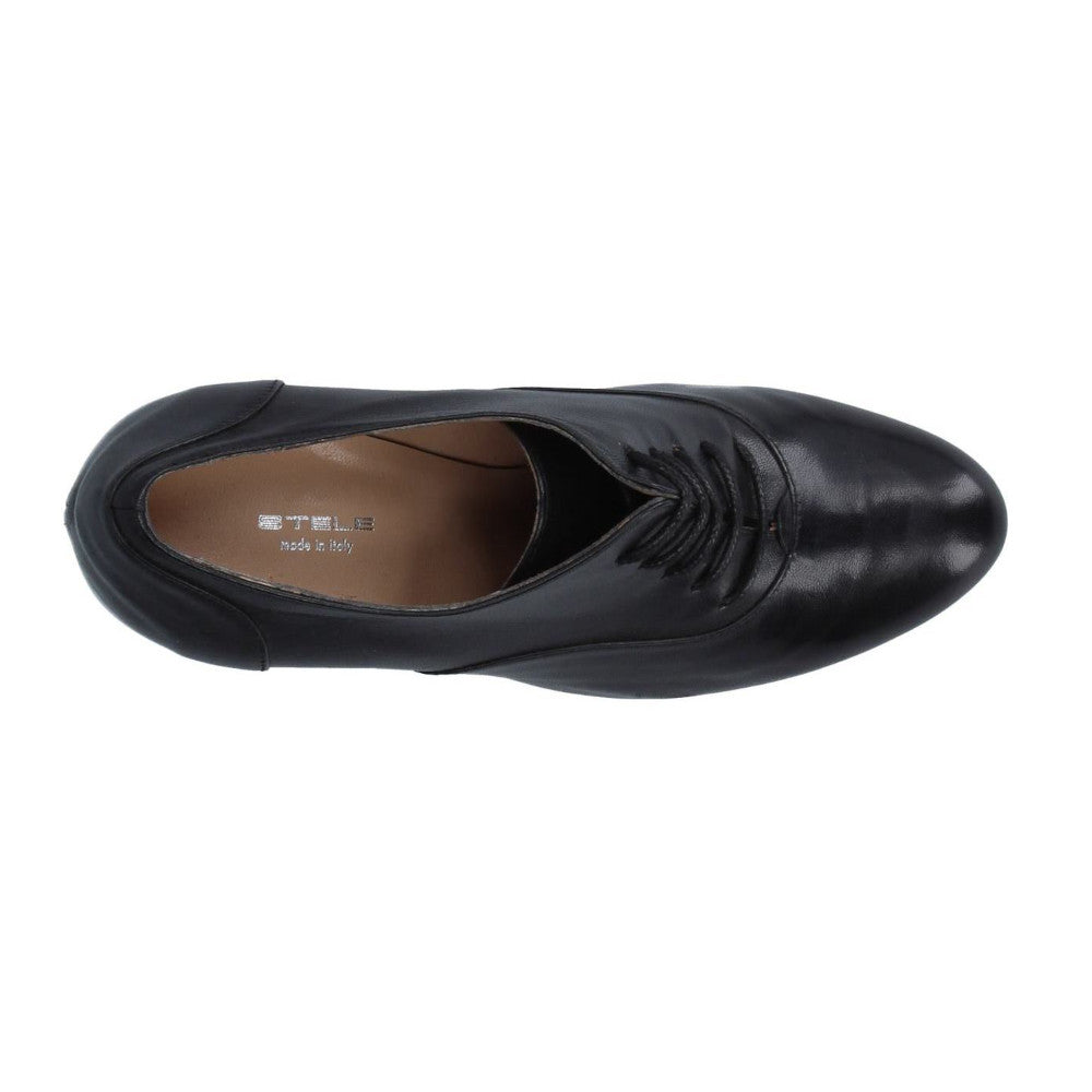 BIBIANA-francesina-con-tacco-vista-punta-sopra-singola-nappa-nera