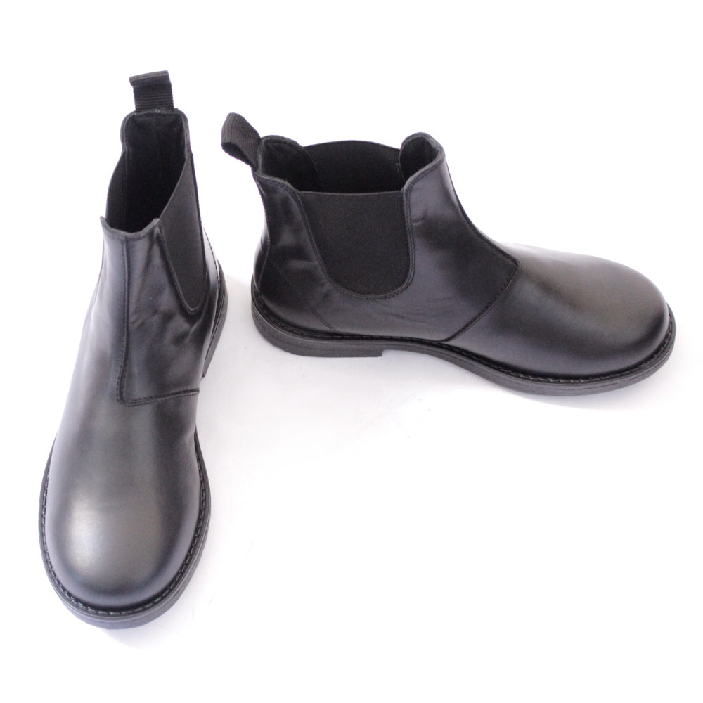 ARACELI-beatles-vista-punta-aperta-sopra-paio-vitello-nero 