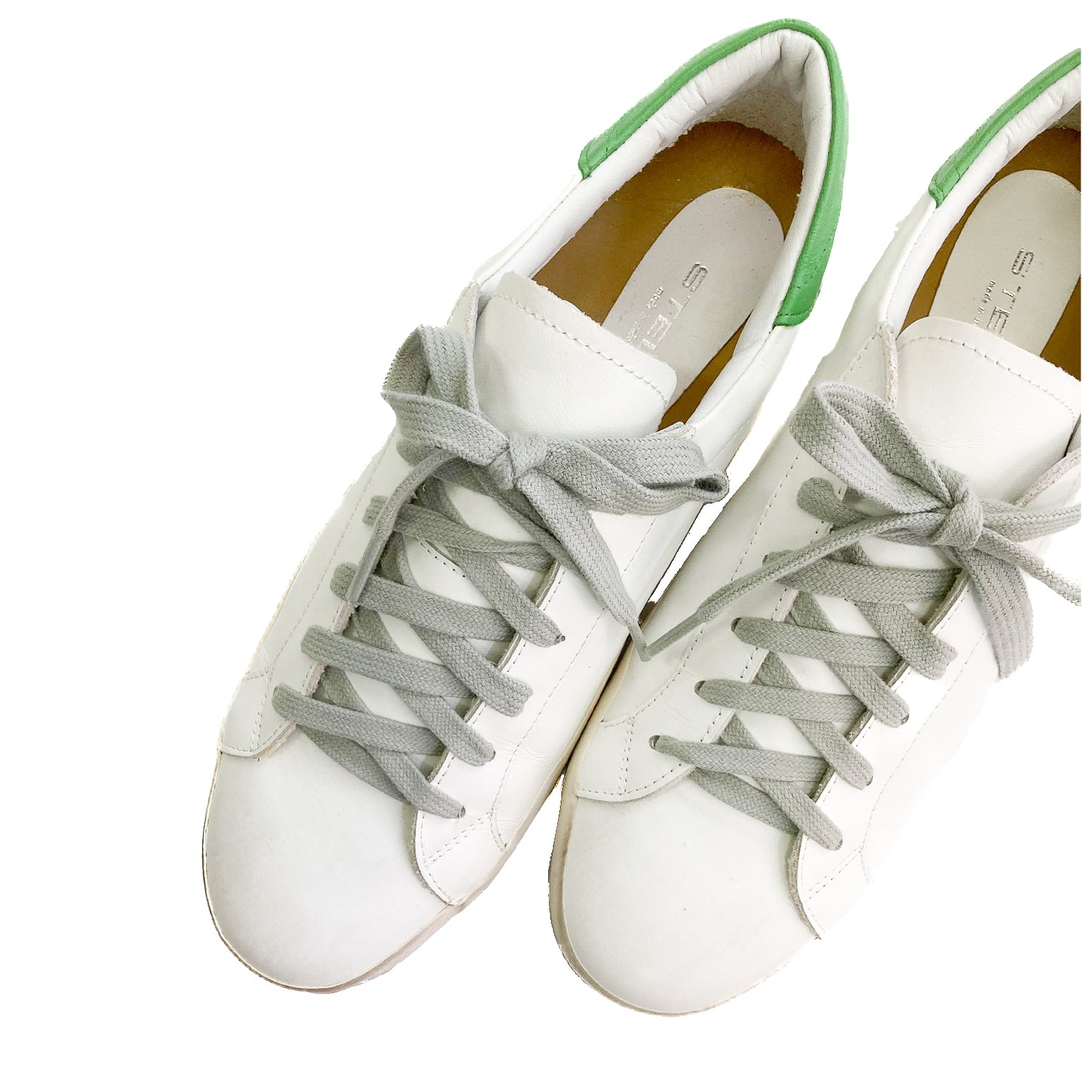 DEGRAS-sneakers-vista-punta-diritte-sopra-paio-vitello-bianco-mela