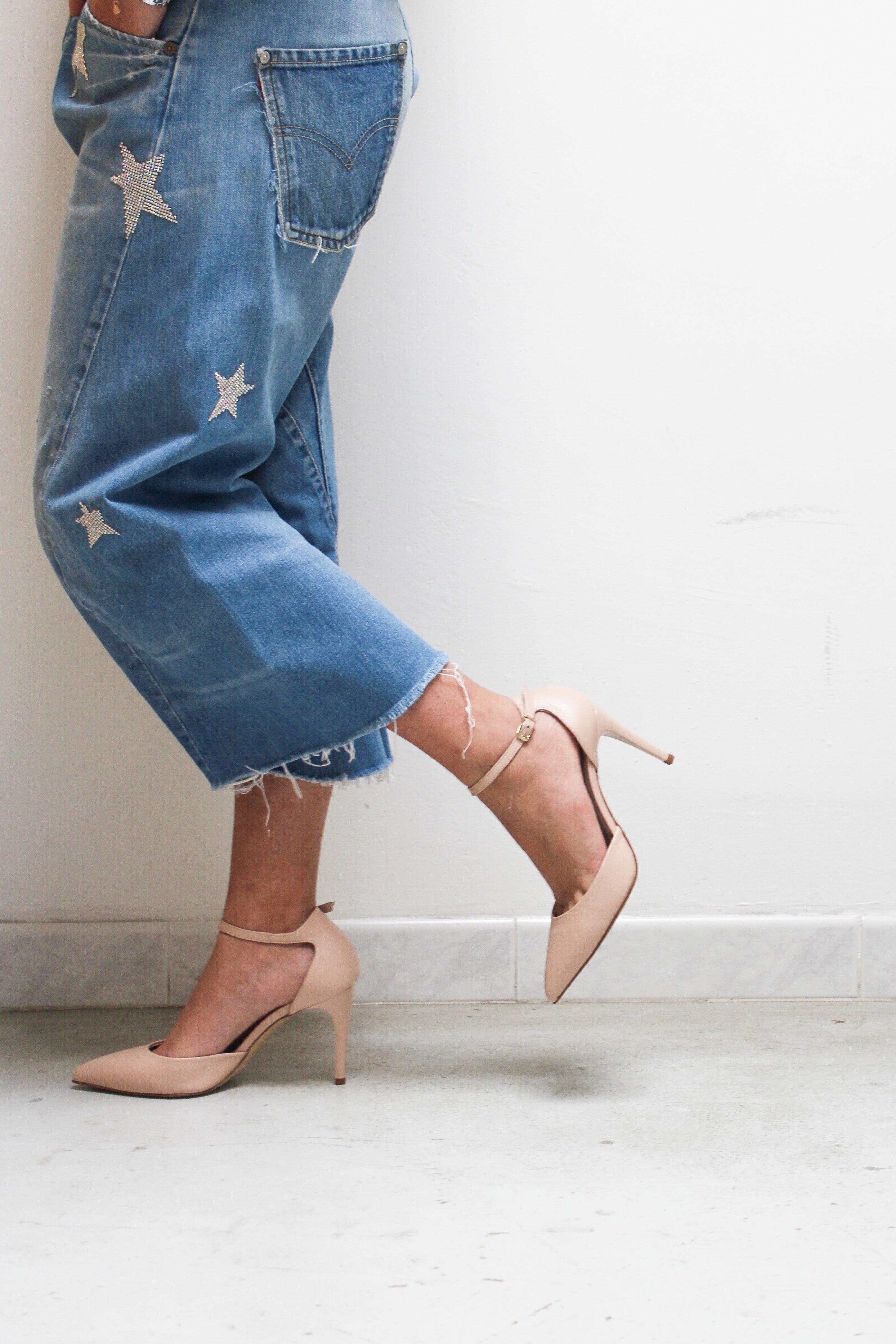 CLARE-punta-tallone-vista-indossato-tallone-nappa-nudo -tacco-9