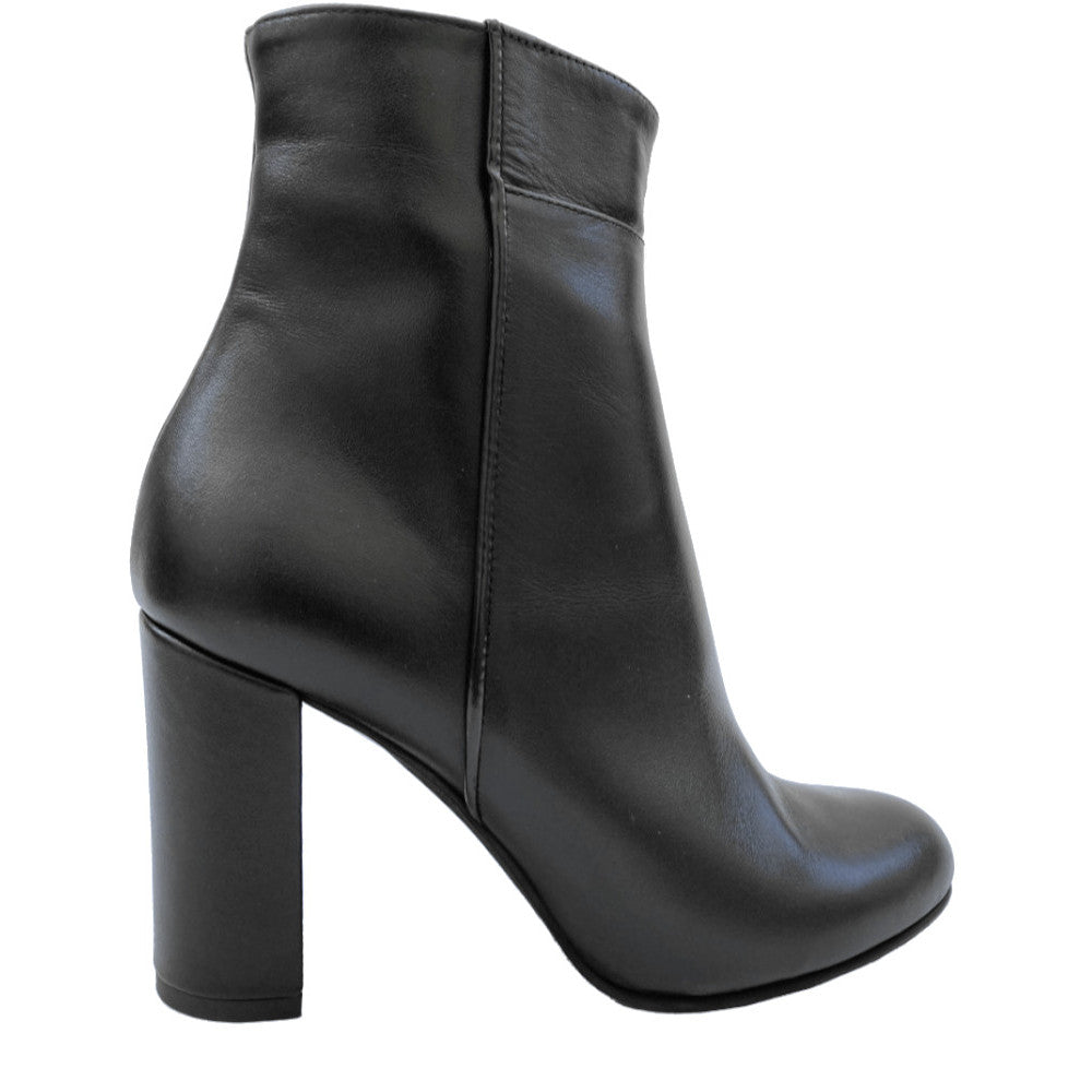 HELENA-stivaletto-tronchetto-vista-laterale-singola-vitello-vernice-nera